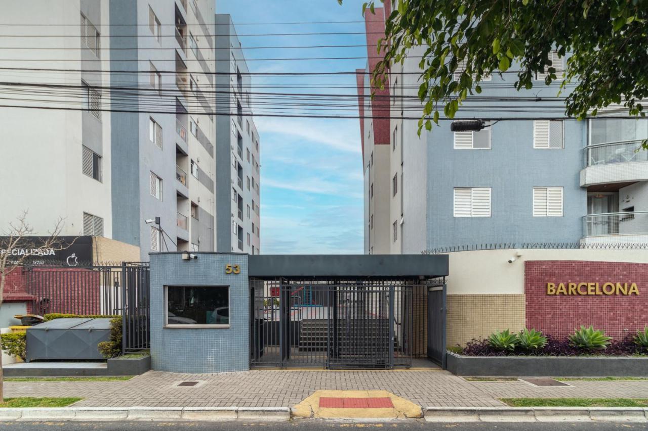Family Space Curitiba/Vaga De Garagem Gratis 외부 사진